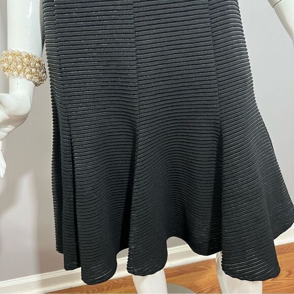 Akris Punto Black Flared Hem Ribbed Knit‎ Short Sleeve Black Dress - 8 - Picture 5 of 16